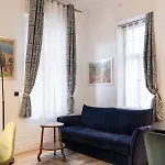 German Chic The Imperial Balcony Apartamento *