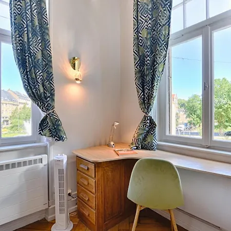 German Chic The Imperial Balcony Apartmán