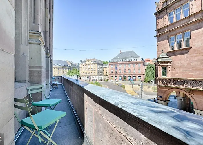 German Chic The Imperial Balcony Apartmán Mety