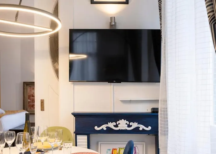 The Imperial Quarter Balcony *