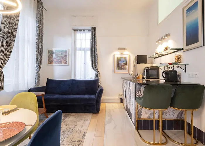 German Chic The Imperial Balcony Mety